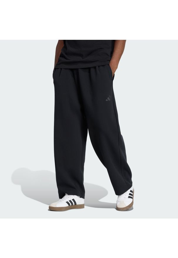 Adidas - Spodnie z prostymi nogawkami Soft Lux. Kolor: czarny. Materiał: dzianina. Sport: fitness