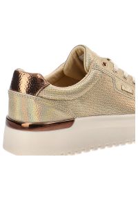 Big-Star - Złote Sneakersy Big Star Stylowe Obuwie Damskie Na Grubej Podeszwie. Okazja: na co dzień. Zapięcie: sznurówki. Kolor: złoty. Materiał: materiał. Szerokość cholewki: normalna #7