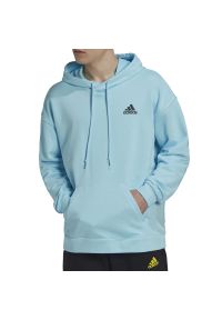 Adidas - Bluza adidas Clubhouse Tennis Hoodie HK6467 - niebieska. Typ kołnierza: kaptur. Kolor: niebieski. Materiał: materiał, bawełna, poliester. Wzór: aplikacja. Styl: klasyczny