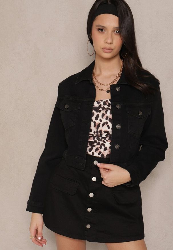 Renee - Czarna Jeansowa Kurtka z Bawełną i Ozdobnymi Klapami Alliscia. Okazja: na co dzień. Kolor: czarny. Materiał: bawełna, jeans. Styl: elegancki, casual