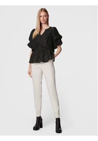 Bruuns Bazaar Bluzka Cyclamen Chantal BBW3061 Czarny Regular Fit. Kolor: czarny. Materiał: lyocell #4