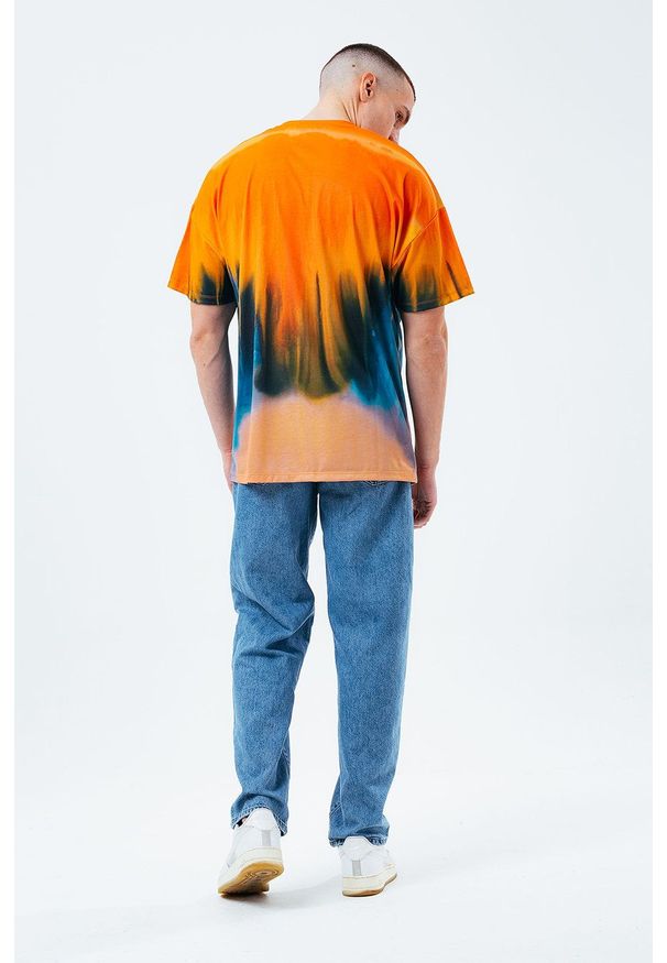 Hype T-shirt męski wzorzysty. Okazja: na co dzień. Materiał: dzianina. Styl: casual