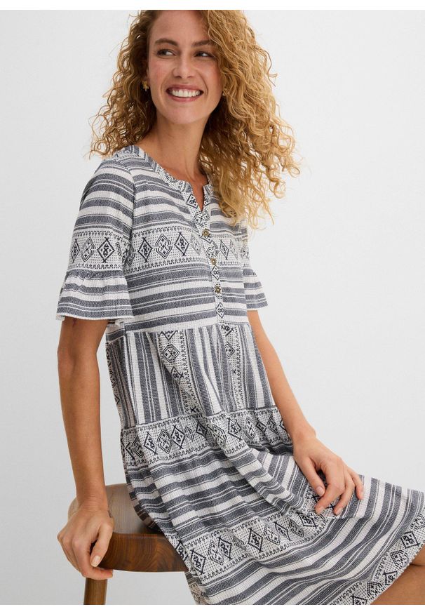 bonprix - Sukienka shirtowa z lejącego materiału z wiskozą. Kolor: biały. Materiał: materiał, wiskoza. Długość rękawa: krótki rękaw. Wzór: nadruk