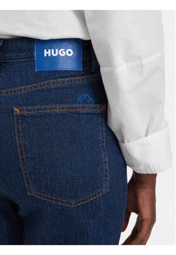 Hugo - HUGO Jeansy Noe_B 50547418 Granatowy Mom Fit. Kolor: niebieski