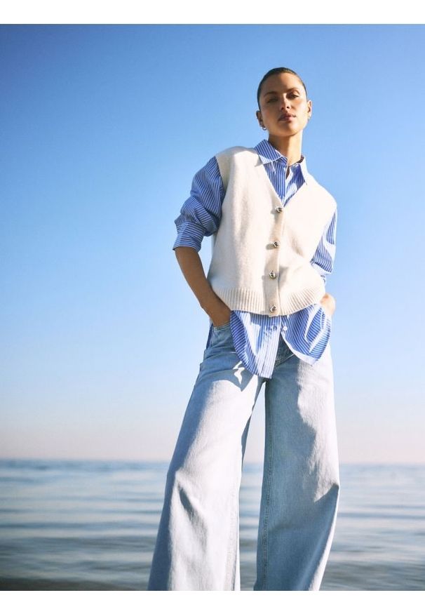 Reserved - Wełniana kamizelka - kremowy. Kolor: kremowy. Materiał: wełna