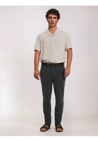 Sinsay - Spodnie slim fit - czarny. Kolor: czarny