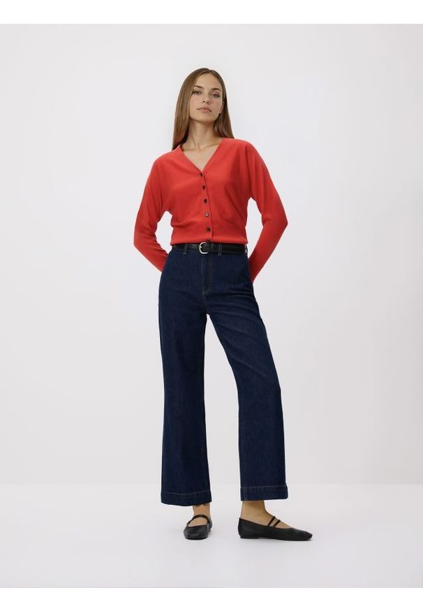 Reserved - Kardigan z wełną - czerwony. Kolor: czerwony. Materiał: wełna