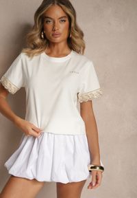 Renee - Biały Bawełniany T-shirt z Koronkowymi Zdobieniami i Cekinami Drane. Okazja: na co dzień, na imprezę. Kolor: biały. Materiał: bawełna, koronka. Wzór: aplikacja. Styl: elegancki, casual