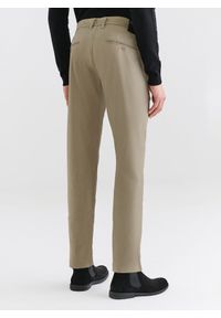 Pako Lorente - PAKO LORENTE – Beżowe casualowe spodnie męskie. Okazja: na co dzień. Kolor: beżowy. Materiał: poliester, wiskoza, elastan. Wzór: gładki. Styl: casual #6