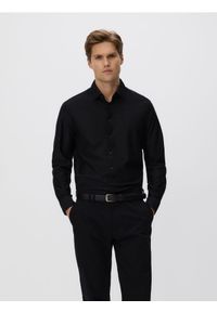 Reserved - Koszula slim fit z bawełną - czarny. Kolor: czarny. Materiał: bawełna