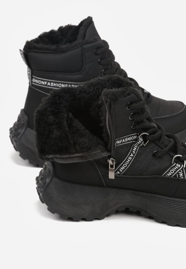 Born2be - Czarne Śniegowce na Grubej Podeszwie z Geometrycznym Wzorem Alwedea. Okazja: na co dzień. Kolor: czarny. Materiał: jeans. Wzór: geometria. Styl: klasyczny, casual, elegancki