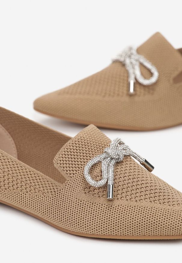 Renee - Ciemnobeżowe Balerinki na Płaskiej Podeszwie z Kokardką z Cyrkonii Preslia. Kolor: beżowy. Obcas: na płaskiej podeszwie