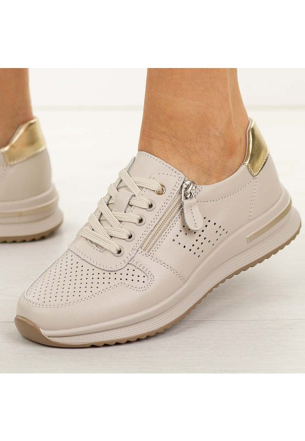 Beżowe skórzane półbuty damskie Vinceza 102650. Okazja: na co dzień. Zapięcie: sznurówki. Kolor: beżowy. Materiał: skóra. Szerokość cholewki: normalna. Wzór: ażurowy. Sezon: wiosna, jesień, lato. Styl: casual, elegancki, klasyczny