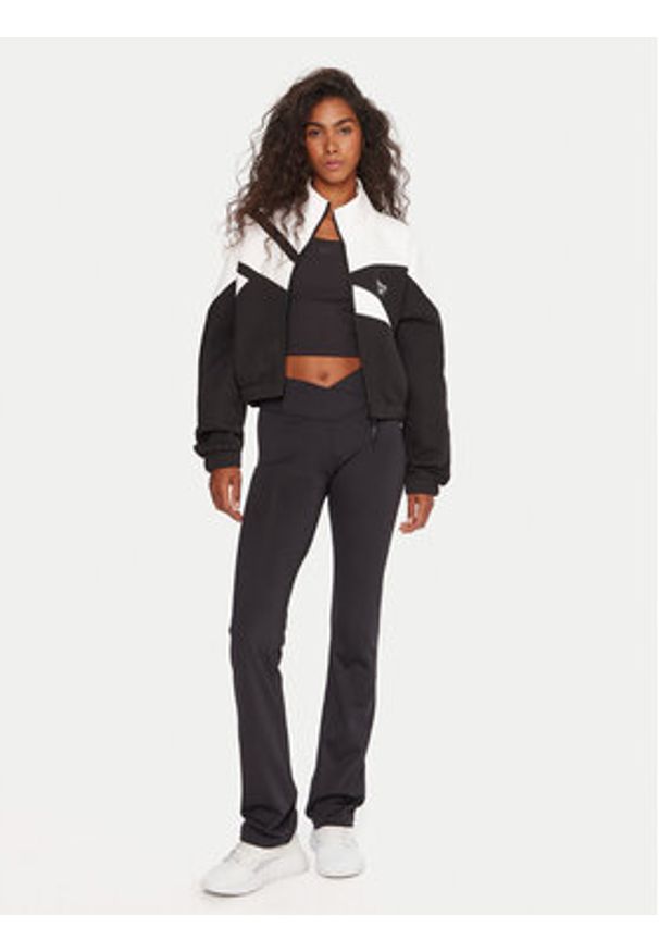 Reebok Bluza RK25139CCW Czarny Regular Fit. Kolor: czarny. Materiał: syntetyk