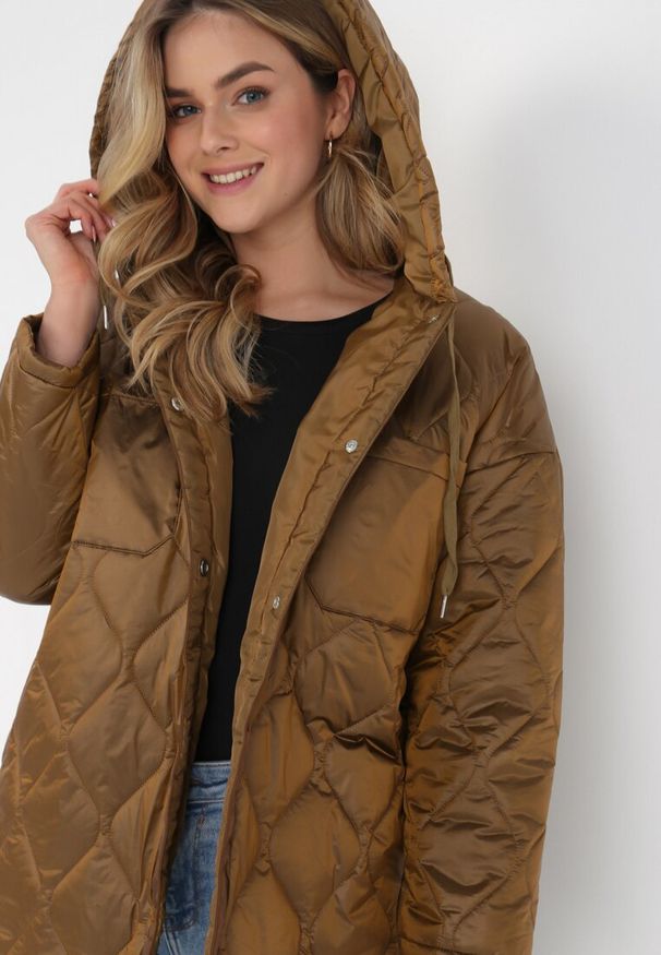 Born2be - Brązowa Kurtka Aegopis. Kolor: brązowy. Materiał: tkanina, materiał