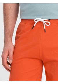 Ombre Clothing - Męskie szorty dresowe z zaokrągloną nogawką - pomarańczowe V5 OM-SRSK-0105 - XXL. Kolor: pomarańczowy. Materiał: dresówka. Wzór: ze splotem. Styl: sportowy #5