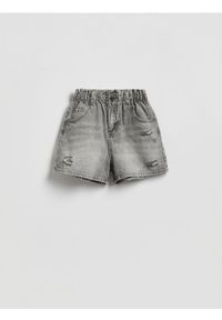 Reserved - Jeansowe szorty paperbag - jasnoszary. Kolor: szary. Materiał: jeans