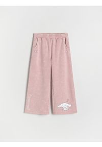 Reserved - Szerokie dresy Cinnamoroll - fioletowy. Kolor: fioletowy. Materiał: dresówka #1