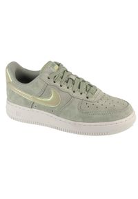 Nike - Buty sportowe Sneakersy damskie, W Air Force 1 07 SE. Kolor: zielony. Model: Nike Air Force. Sport: turystyka piesza