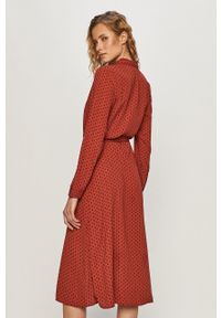 Jacqueline de Yong - Sukienka. Kolor: czerwony. Materiał: tkanina. Długość rękawa: długi rękaw. Typ sukienki: rozkloszowane #2