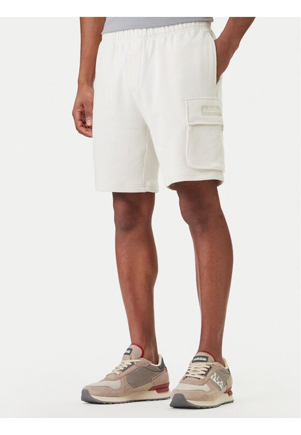 Napapijri Szorty sportowe N-Box Logo Cargo NP0A4I59 Biały Regular Fit. Kolor: biały. Materiał: bawełna. Styl: sportowy