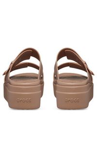 Crocs Klapki Brooklyn Low Wedge Sandal W 207431 Beżowy. Kolor: beżowy