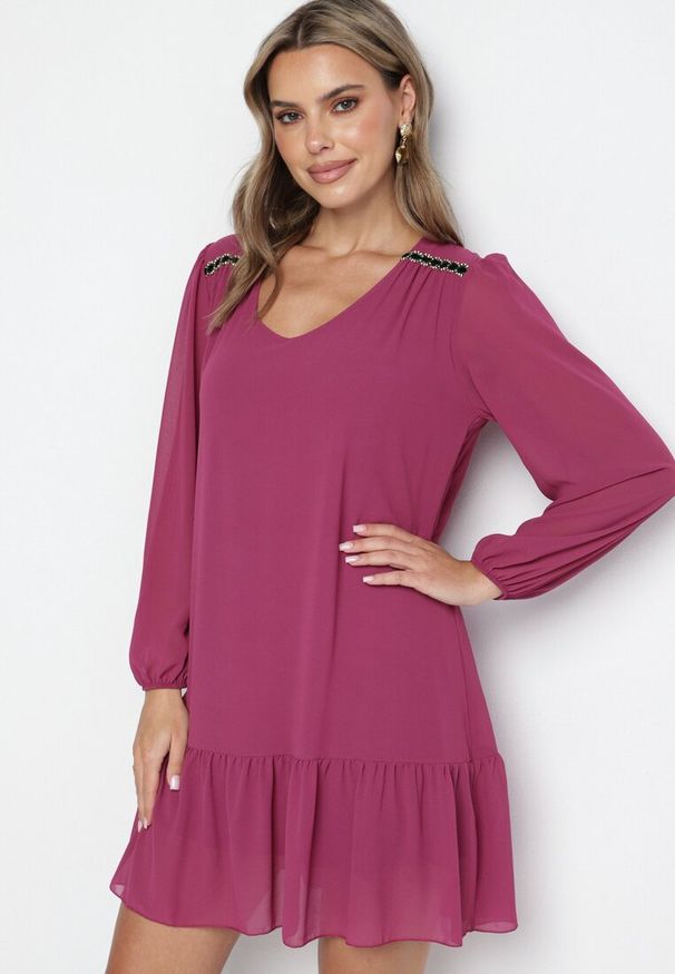 Born2be - Fioletowa Sukienka z Wiskozą o Prostym Kroju z Bufiastymi Rękawami i Falbanką u Dołu Ilila. Okazja: na co dzień. Typ kołnierza: dekolt w serek. Kolor: fioletowy. Materiał: wiskoza. Typ sukienki: proste. Styl: elegancki, casual, klasyczny, wizytowy