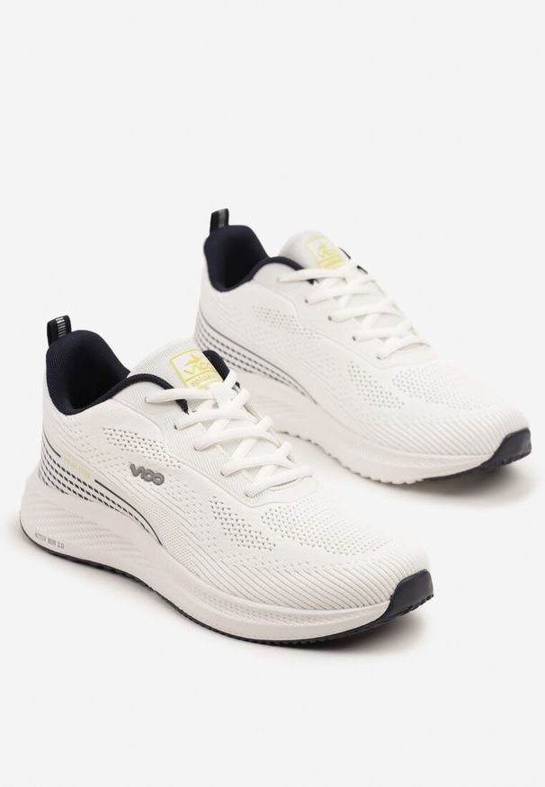 Born2be - Biało-Granatowe Buty Sportowe Sneakersy z Siateczki na Piankowej Podeszwie Saralia. Okazja: na co dzień. Kolor: biały. Materiał: jeans. Szerokość cholewki: normalna