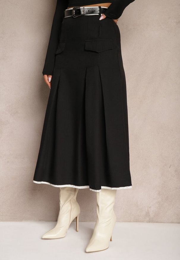 Renee - Czarna Spódnica High Waist z Plisami Wykończona Imitacją Kieszeni i Paskiem Evilenes. Okazja: do pracy, na spotkanie biznesowe. Stan: podwyższony. Kolor: czarny. Styl: elegancki, biznesowy