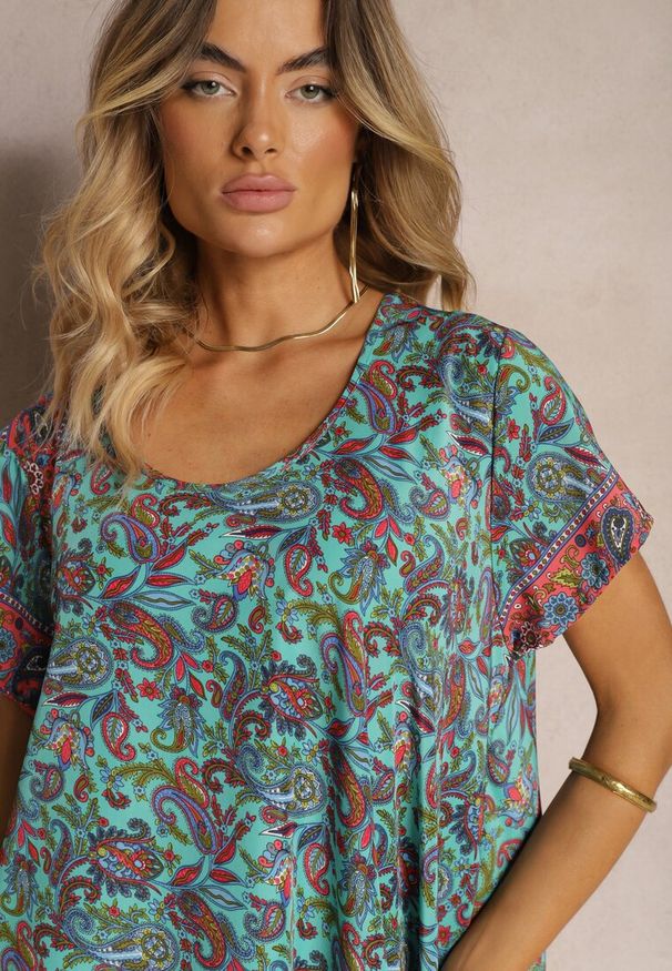 Renee - Zielona Rozkloszowana Sukienka z Wiskozy w Kwiaty Rivanira. Okazja: na co dzień. Kolor: zielony. Materiał: wiskoza. Wzór: kwiaty. Sezon: lato. Typ sukienki: proste. Styl: casual