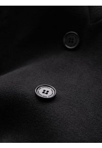 Ombre Clothing - Męski płaszcz z wysokim kołnierzem i asymetrycznym zapięciem – czarny V2 - Rozmiar: XXL. Okazja: na co dzień. Typ kołnierza: kołnierzyk stójkowy. Kolor: czarny. Materiał: wiskoza, poliester, materiał, syntetyk, włókno. Długość: długie. Wzór: aplikacja, jednolity. Styl: wizytowy, casual, elegancki #6