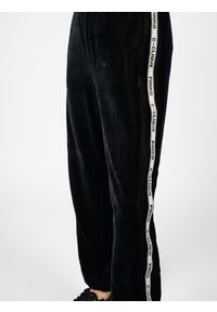 Pinko Spodnie "Wembley 2" | 1C10BE 8190 | Wembley 2 Pants | Kobieta | Czarny. Okazja: na co dzień. Kolor: czarny. Materiał: poliamid, wiskoza. Styl: casual #4