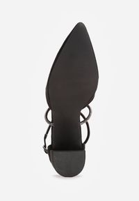 Born2be - Czarne Czółenka Vices Ozdobione Cyrkoniami ze Skórzaną Wkładką Resigala. Okazja: do pracy. Zapięcie: pasek. Kolor: czarny. Materiał: skóra. Wzór: aplikacja. Obcas: na obcasie. Styl: elegancki, klasyczny. Wysokość obcasa: średni #5