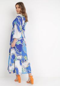 Born2be - Granatowa Sukienka z Bawełny Ionaste. Kolor: niebieski. Materiał: bawełna. Długość rękawa: długi rękaw. Wzór: nadruk, kwiaty, kolorowy. Typ sukienki: kopertowe. Długość: maxi #6