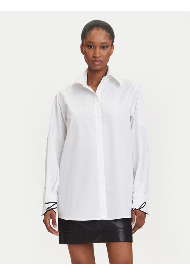 Karl Lagerfeld - KARL LAGERFELD Koszula A3W11023 Biały Regular Fit. Typ kołnierza: dekolt w karo. Kolor: biały. Materiał: bawełna