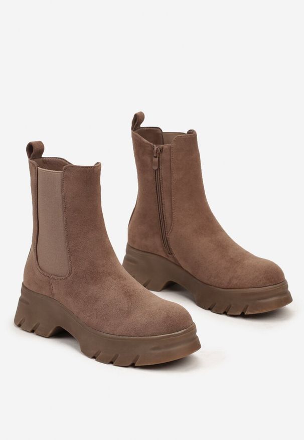 Born2be - Ciemnobeżowe Botki Sztyblety na Grubej Podeszwie z Elastyczną Cholewką Mavirae. Okazja: na co dzień. Kolor: beżowy. Materiał: jeans. Szerokość cholewki: normalna. Styl: klasyczny, elegancki, casual