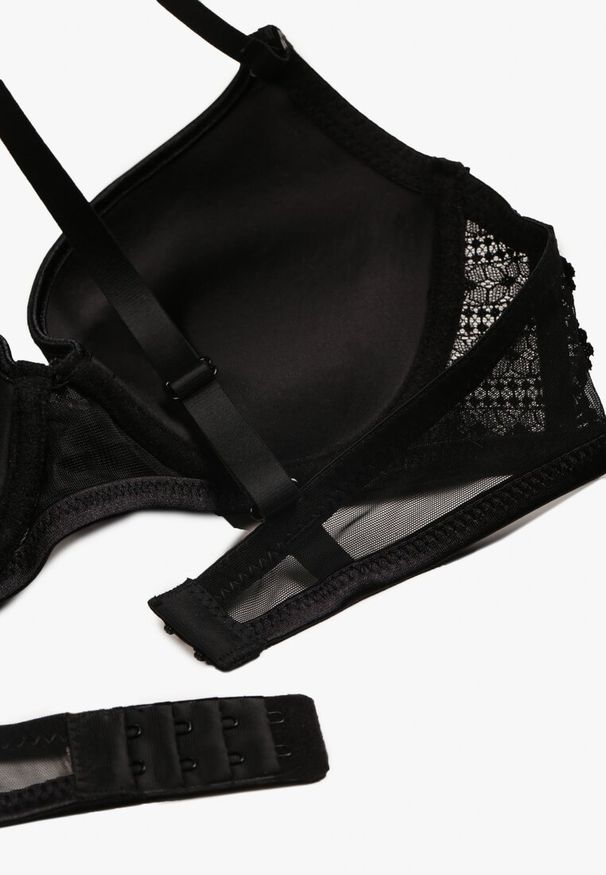 Born2be - Czarny Biustonosz Push Up z Przeszyciami i Wzorem w Kropki Azurelle. Kolor: czarny. Materiał: koronka. Rodzaj stanika: push-up. Wzór: kropki