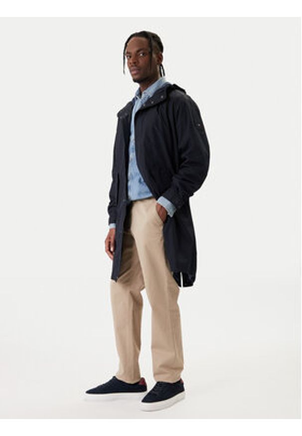 TOMMY HILFIGER - Tommy Hilfiger Parka MW0MW39645 Granatowy Regular Fit. Kolor: niebieski. Materiał: syntetyk