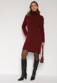 Born2be - Bordowa Sukienka Sweterkowa z Golfem z Wiskozą i Wełną Fedamira. Okazja: na co dzień. Typ kołnierza: golf. Kolor: czerwony. Materiał: wełna, wiskoza. Typ sukienki: proste. Styl: casual, klasyczny. Długość: maxi #7