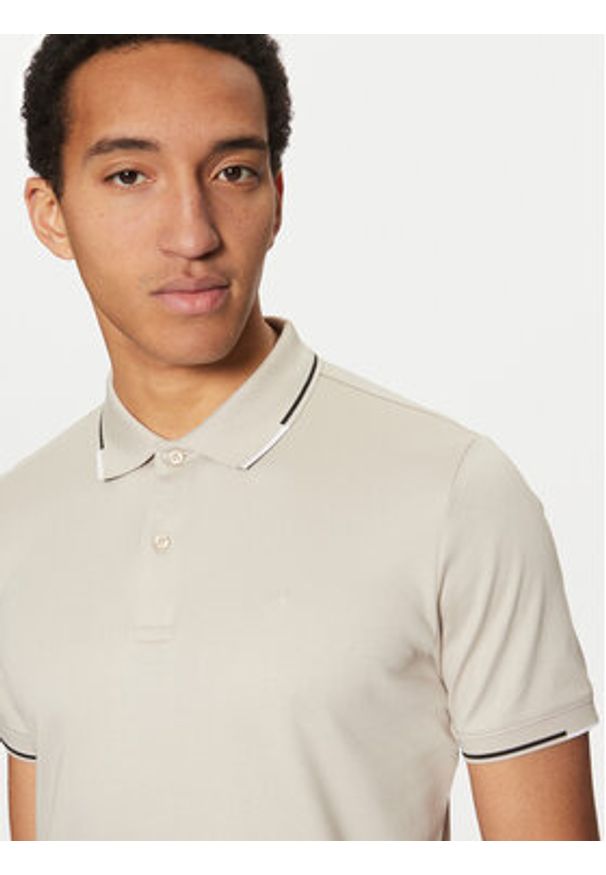Calvin Klein Polo K10K114130 Beżowy Regular Fit. Typ kołnierza: polo. Kolor: beżowy. Materiał: bawełna