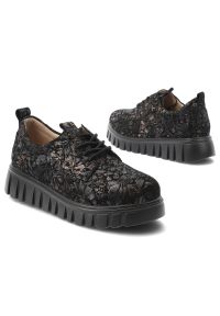 Czarne Sneakersy Filippo Eleganckie Obuwie Damskie. Okazja: na co dzień. Kolor: czarny. Szerokość cholewki: normalna. Wzór: aplikacja, kwiaty. Styl: elegancki #6