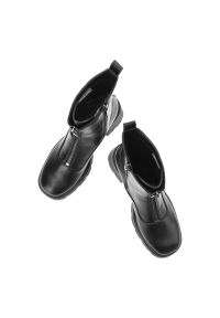 Czarne Botki Tamaris Damskie Eleganckie Obuwie na Jesień. Okazja: na spacer. Kolor: czarny. Materiał: skóra ekologiczna, futro, syntetyk. Szerokość cholewki: normalna. Sezon: jesień. Styl: elegancki #4