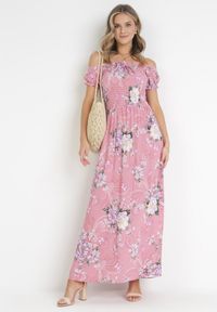 Born2be - Różowa Sukienka Maxi w Kwiaty z Ozdobnym Wiązaniem przy Dekolcie i Krótkimi Rękawami Paninthe. Kolor: różowy. Materiał: tkanina. Długość rękawa: krótki rękaw. Wzór: kwiaty. Długość: maxi #5
