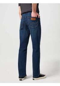 Wrangler - WRANGLER TEXAS STRETCH VINTAGE TINT W12183947 112126063. Stan: podwyższony. Styl: vintage #5