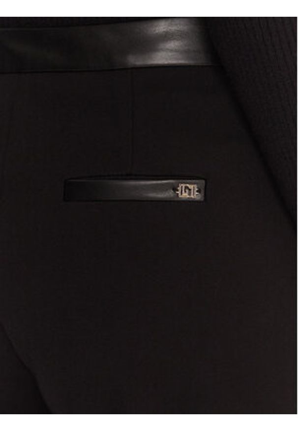 Gaudi Spodnie materiałowe 521BD24003 Czarny Slim Fit. Kolor: czarny. Materiał: wiskoza
