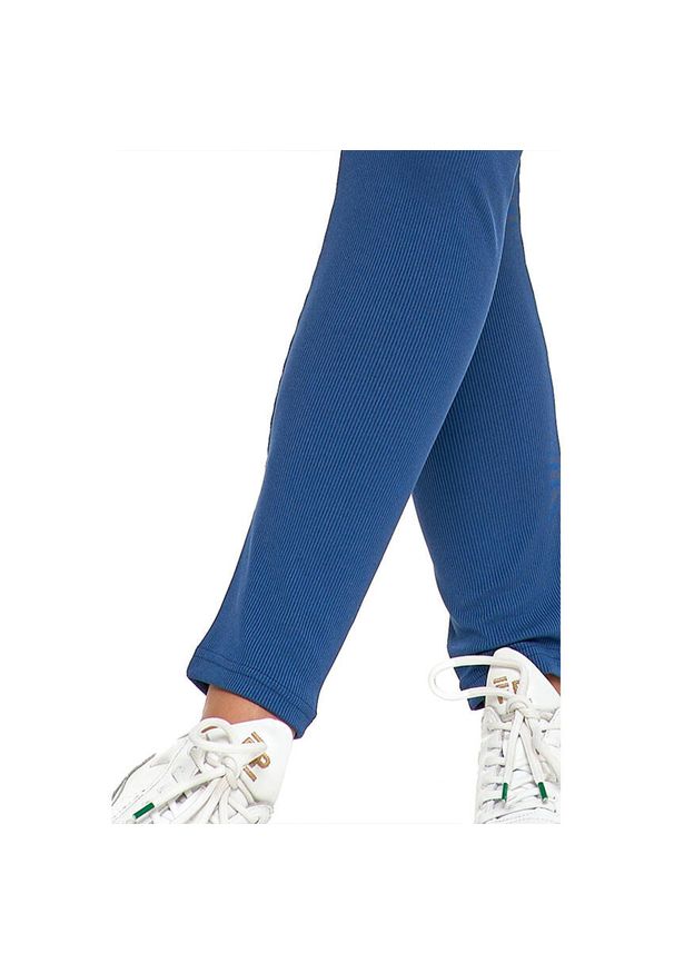 Granatowe Legginsy Moraj Damskie Z Wysokim Stanem. Okazja: na co dzień. Stan: podwyższony. Kolor: niebieski. Materiał: jeans, materiał. Styl: casual
