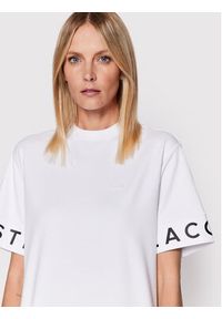 Lacoste Sukienka codzienna EF0107 Biały Relaxed Fit. Okazja: na co dzień. Kolor: biały. Materiał: syntetyk. Typ sukienki: proste. Styl: casual