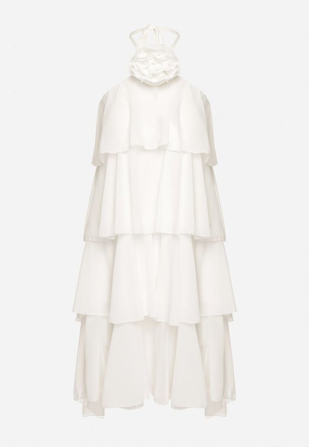 Born2be - Biała Sukienka z Falbanami Wiązana na Szyi z Broszką Kwiatem Tinallena. Okazja: na co dzień. Kolor: biały. Wzór: kwiaty. Styl: casual