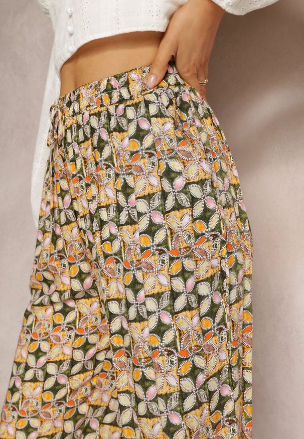 Renee - Zielono-Beżowe Wiskozowe Spodnie High Waist Szerokie z Gumką w Pasie i Kieszeniami Aizha. Stan: podwyższony. Kolor: zielony. Materiał: wiskoza
