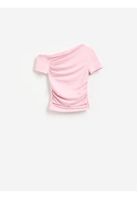 Reserved - Bluzka na jedno ramię - pastelowy róż. Kolor: różowy. Materiał: dzianina #1